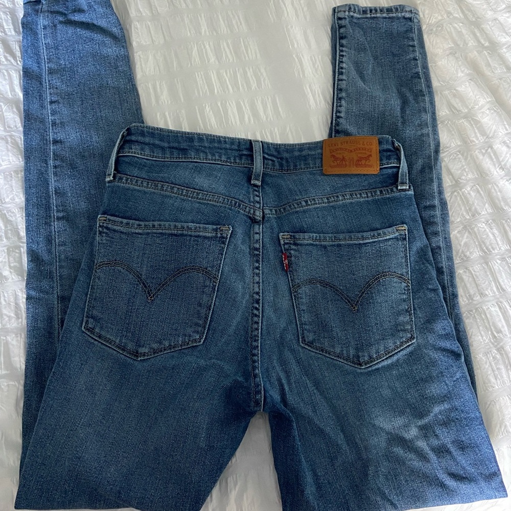 Levi jeans